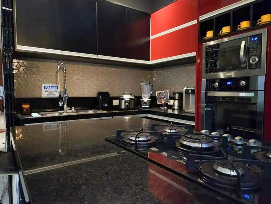 상파울루 Cobertura Triplex De Luxo Com Jacuzzi 빌라 외부 사진